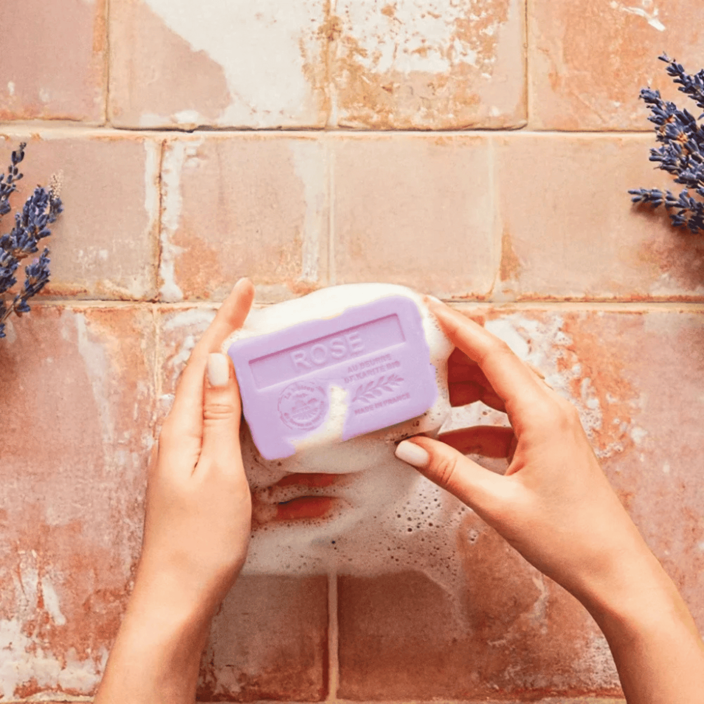 La Maison du Savon de Marseille Rose Shea Butter Soap (125 g) #10089817