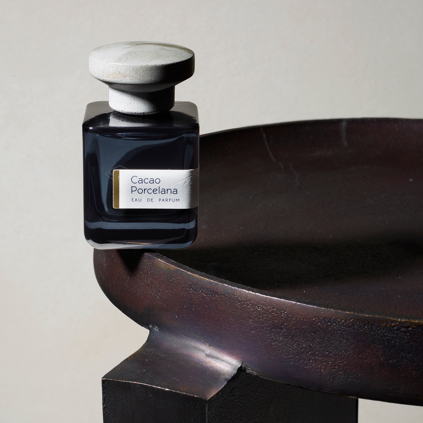 alternate image of atelier materi cacao porcelana