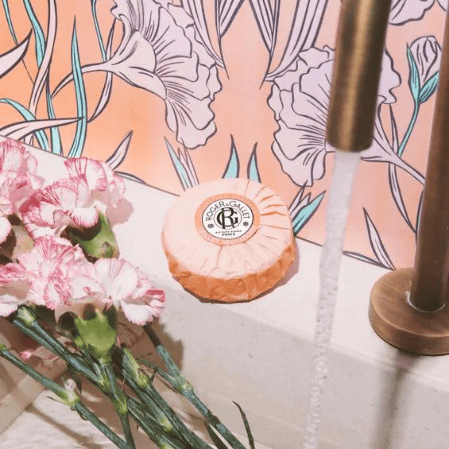 Alternate Image of Ceillet Mignardise (Carnation) Soap