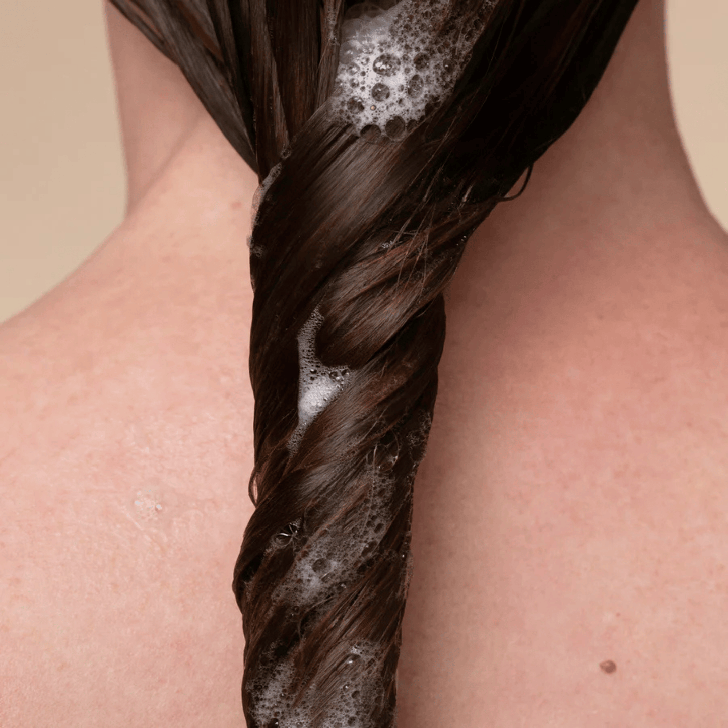 Alternate Image of kitsch Shampoo, product in hair