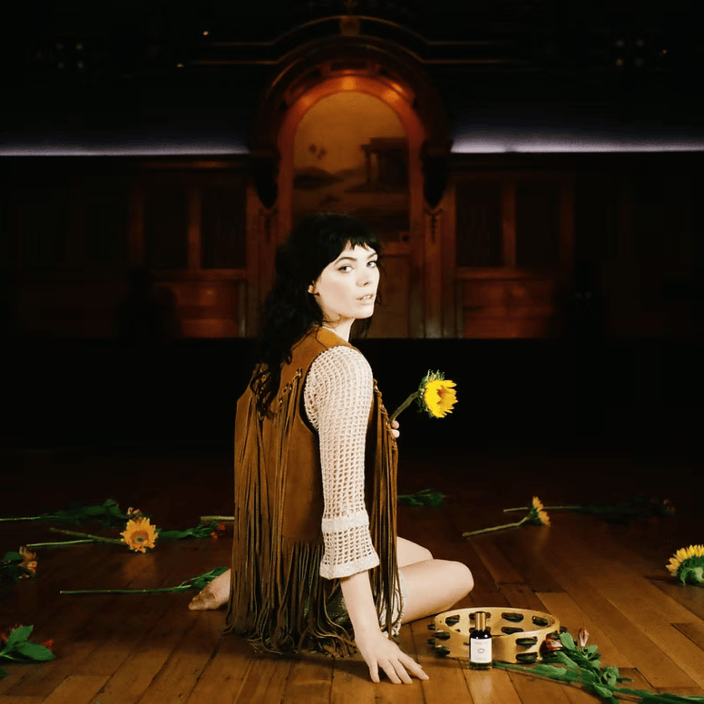 Alternate Image of Whisky, 1969 EDP, perfume bottle with model