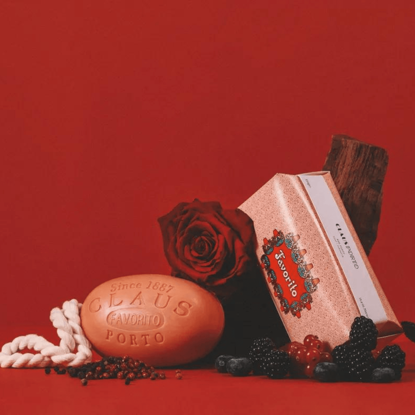 Alternate Image of Favorito Soap on a Rope