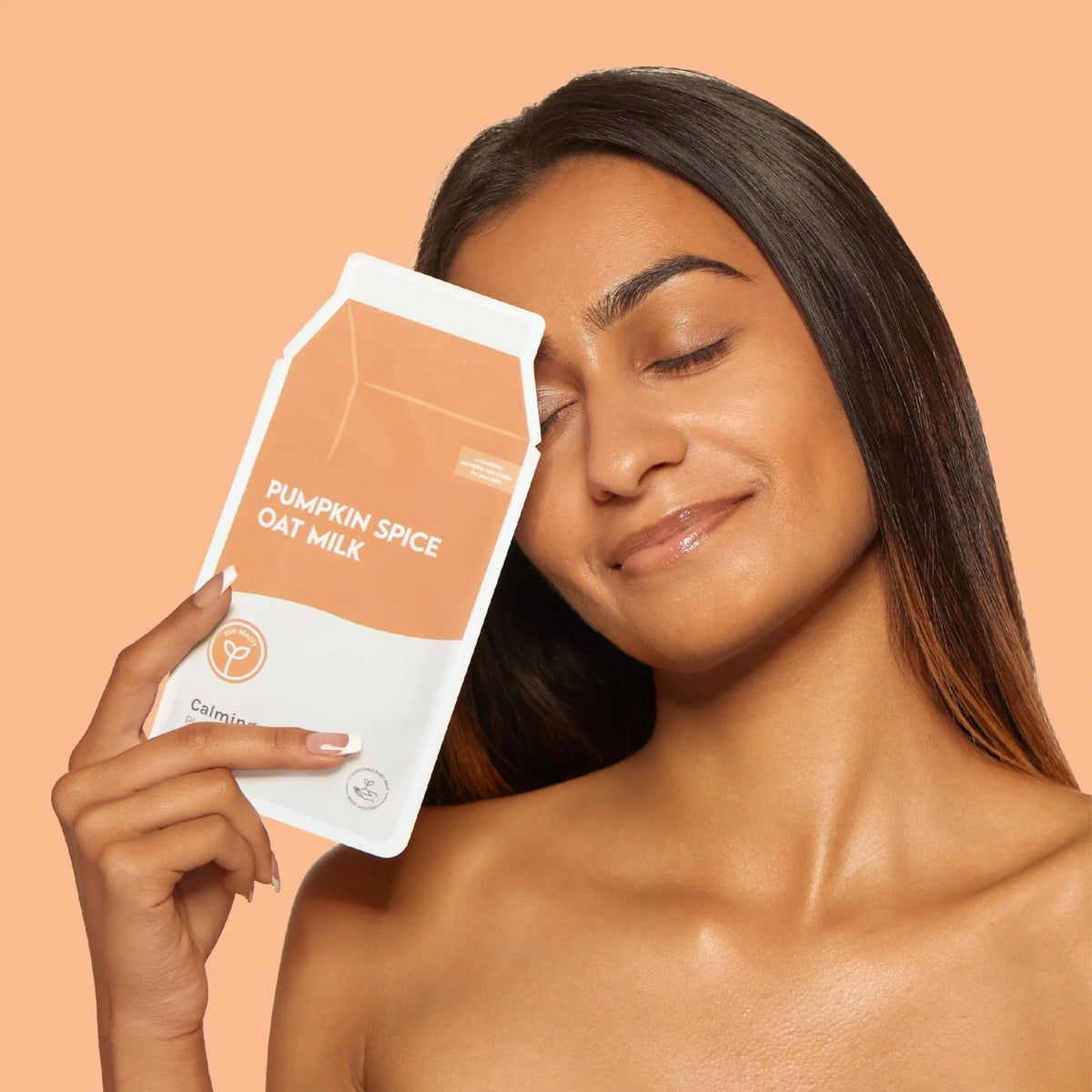 Alternate image of ESW Beauty Pumpkin Spice Oat Milk Calming Face Mask with model