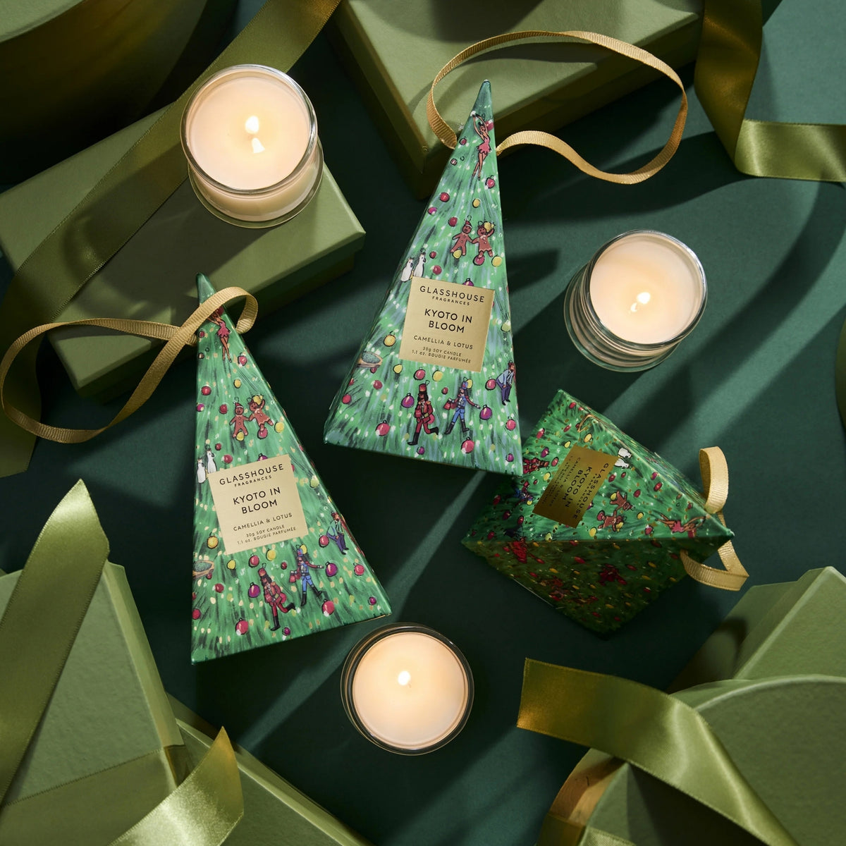 Alternate image of Glasshouse Kyoto in Bloom Christmas Bauble Candle
