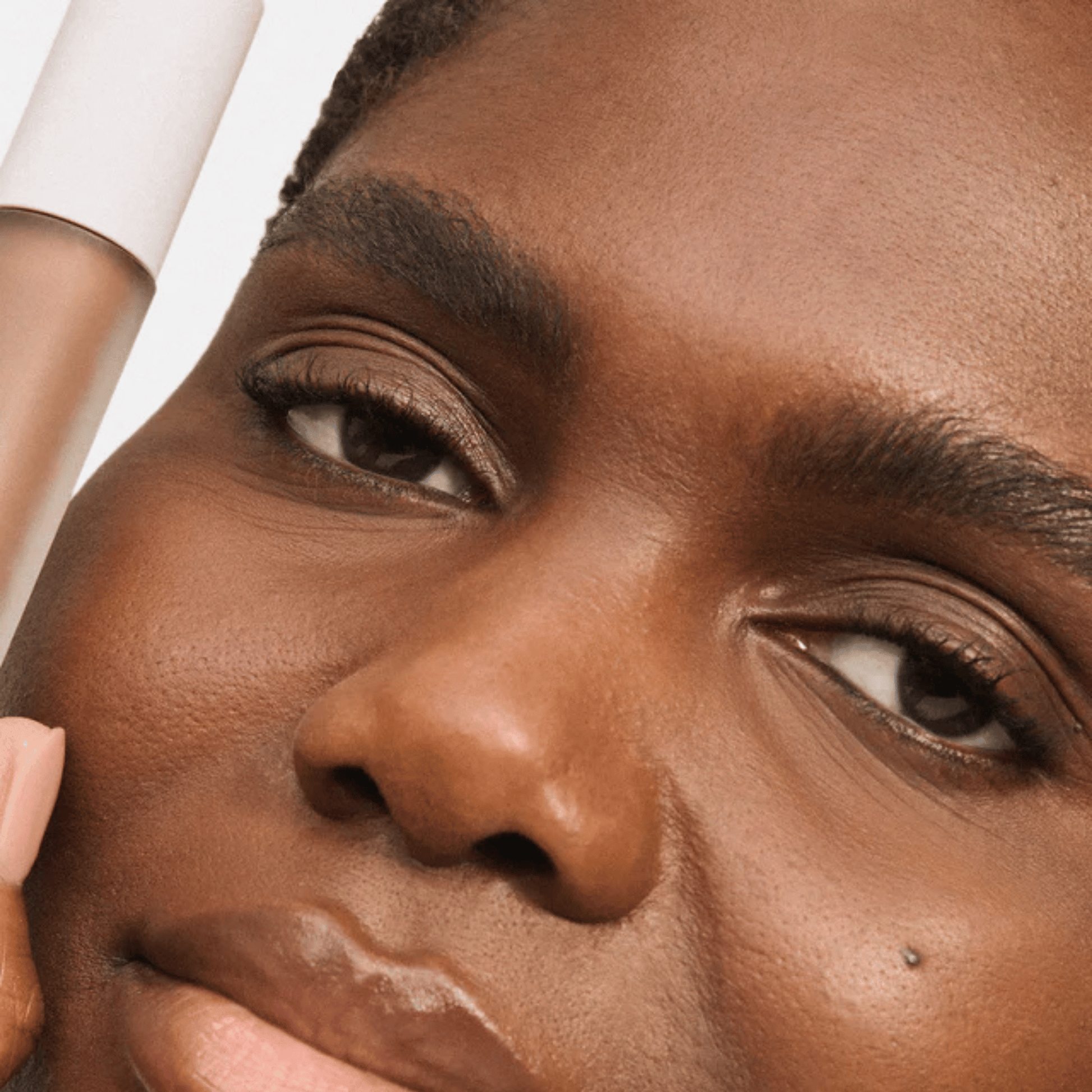 Alternate image of model wearing ILIA 30N Chantilly Skin Blur Serum Concealer