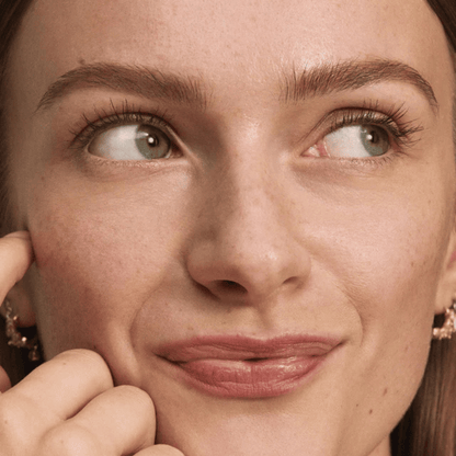 Alternate image of model wearing ILIA 7C Pique Skin Blur Serum Concealer
