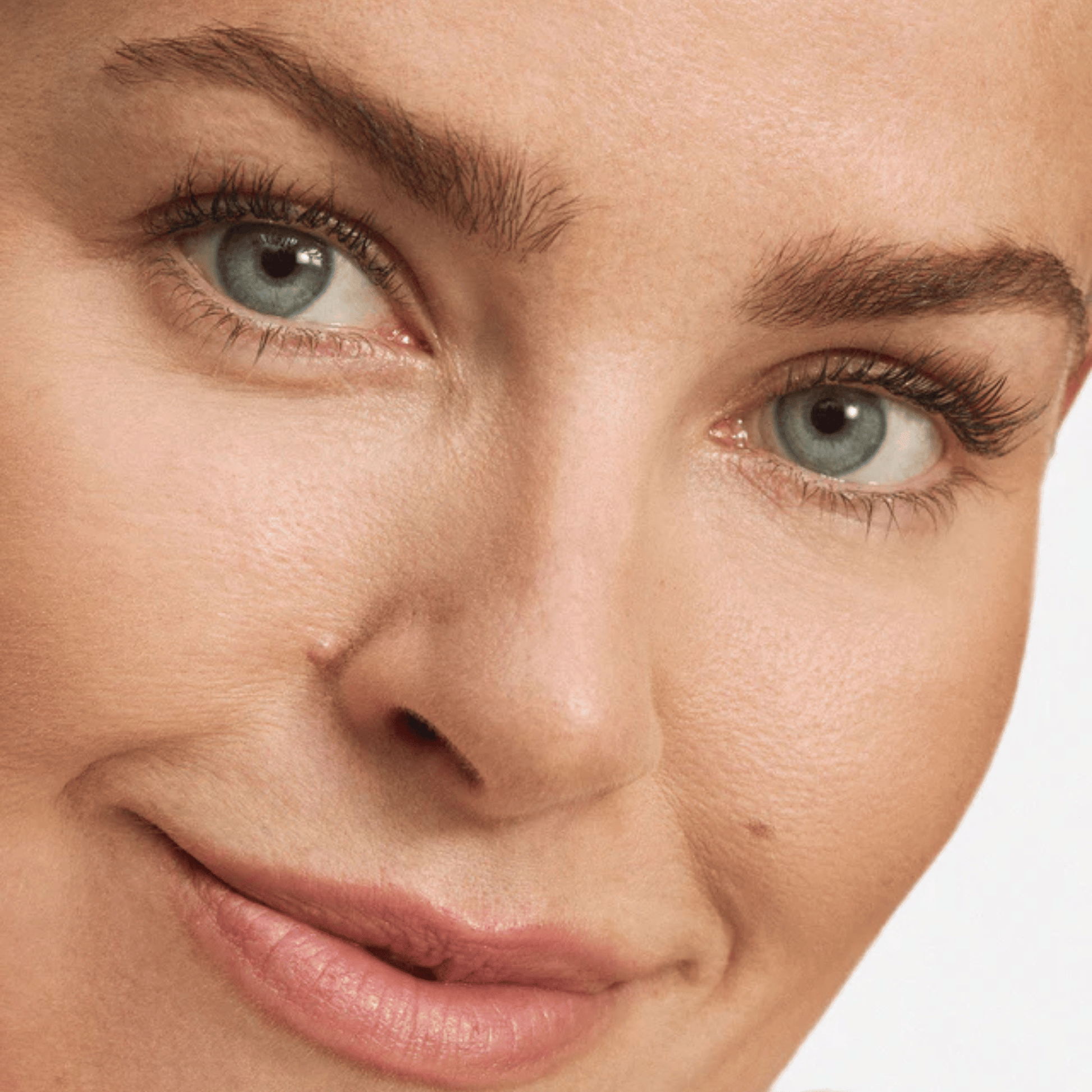 Alternate image of model wearing ILIA 8N Chiffon Skin Blur Serum Concealer