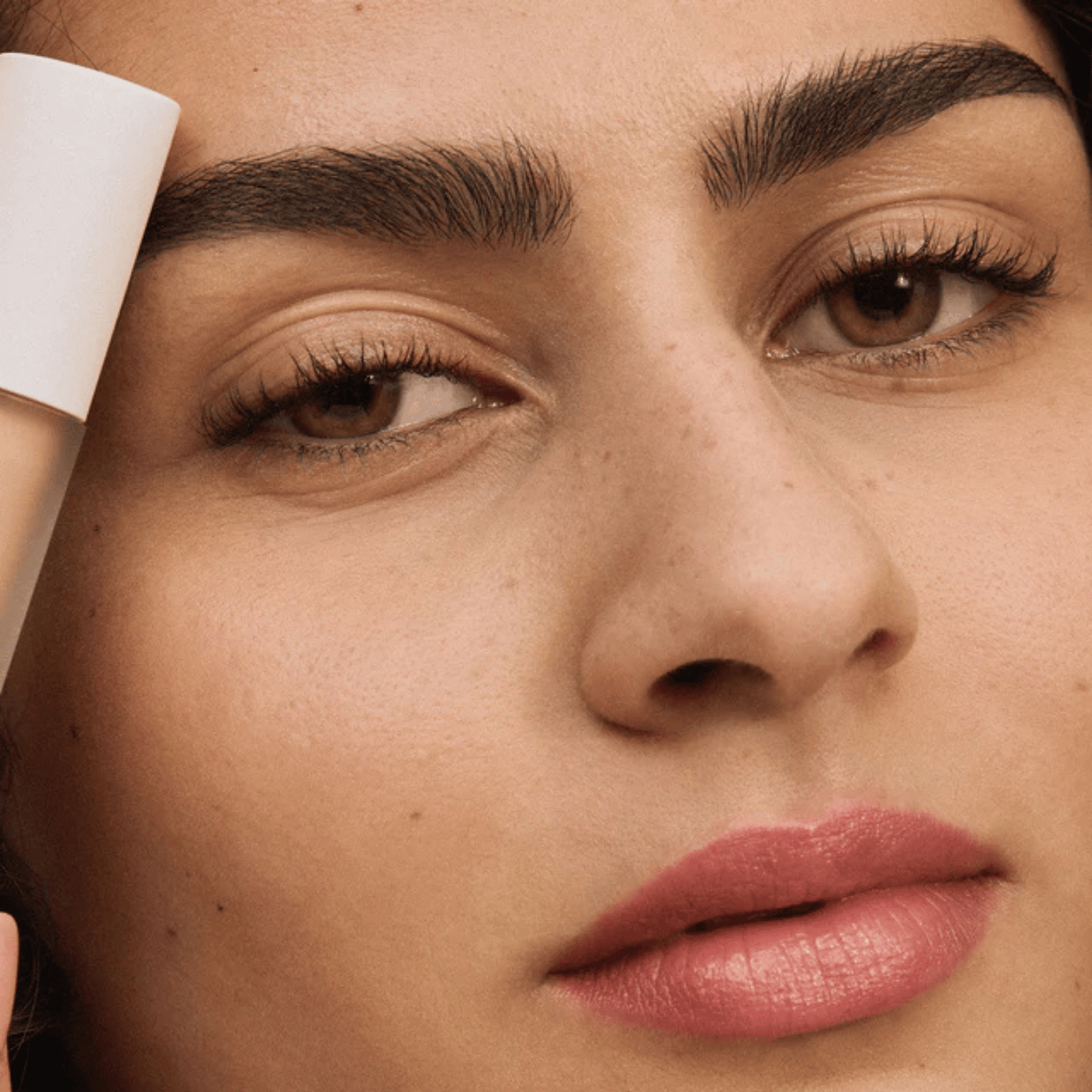 Alternate image of model wearing ILIA 9W Ramie Skin Blur Serum Concealer