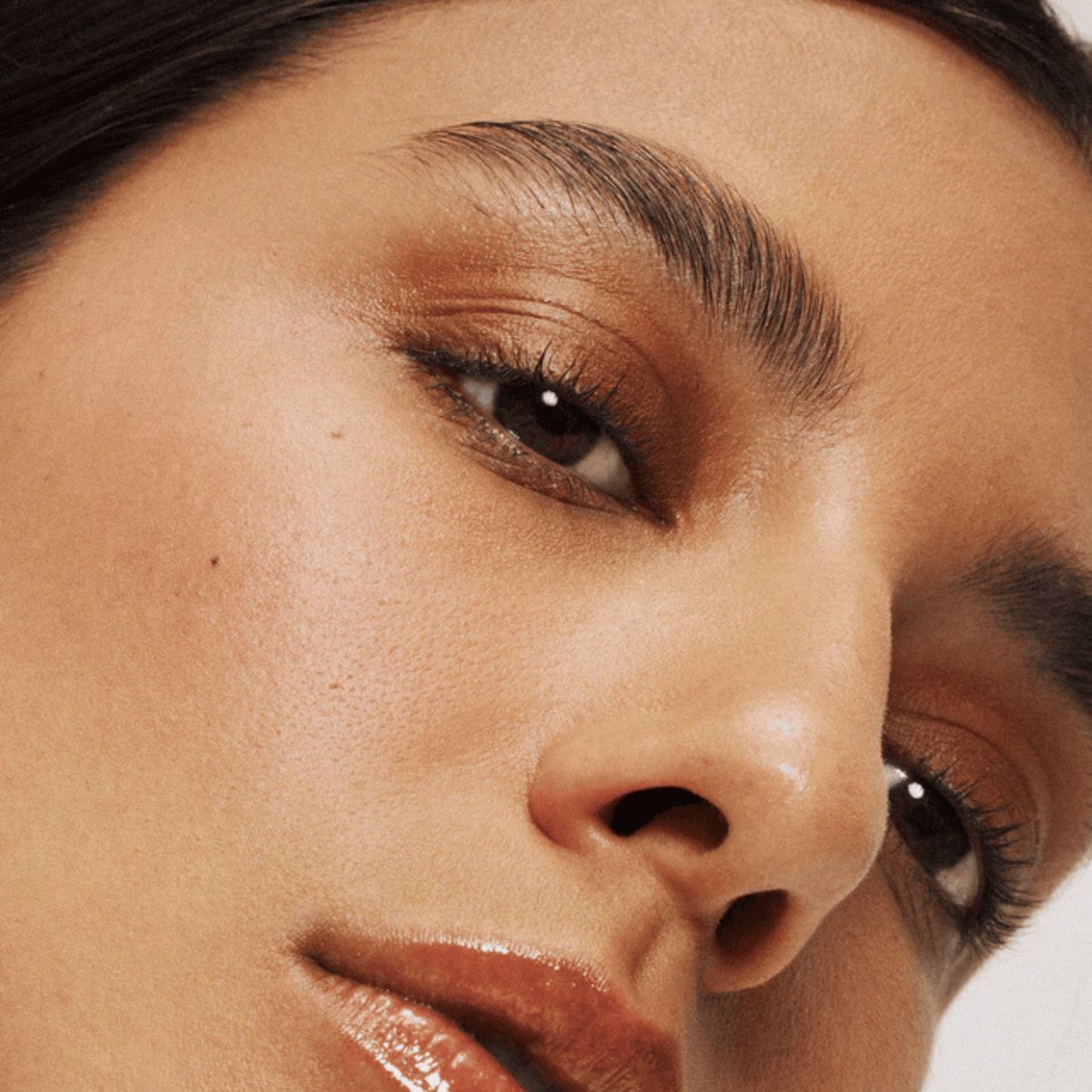 Alternate image of model wearing ILIA Noble Eye Stylus Shadow Stick