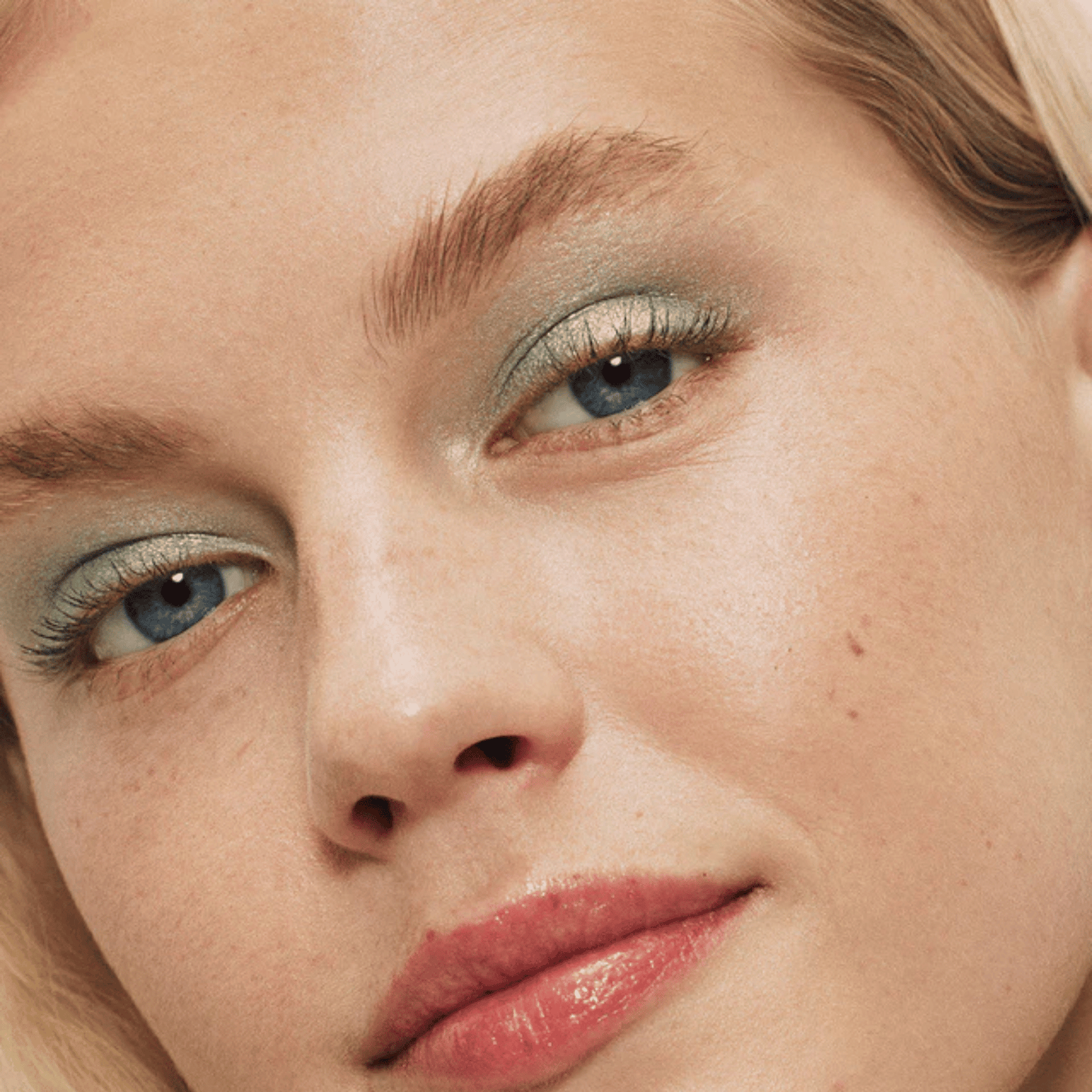 Alternate image of model wearing ILIA Vignette Eye Stylus Shadow Stick 