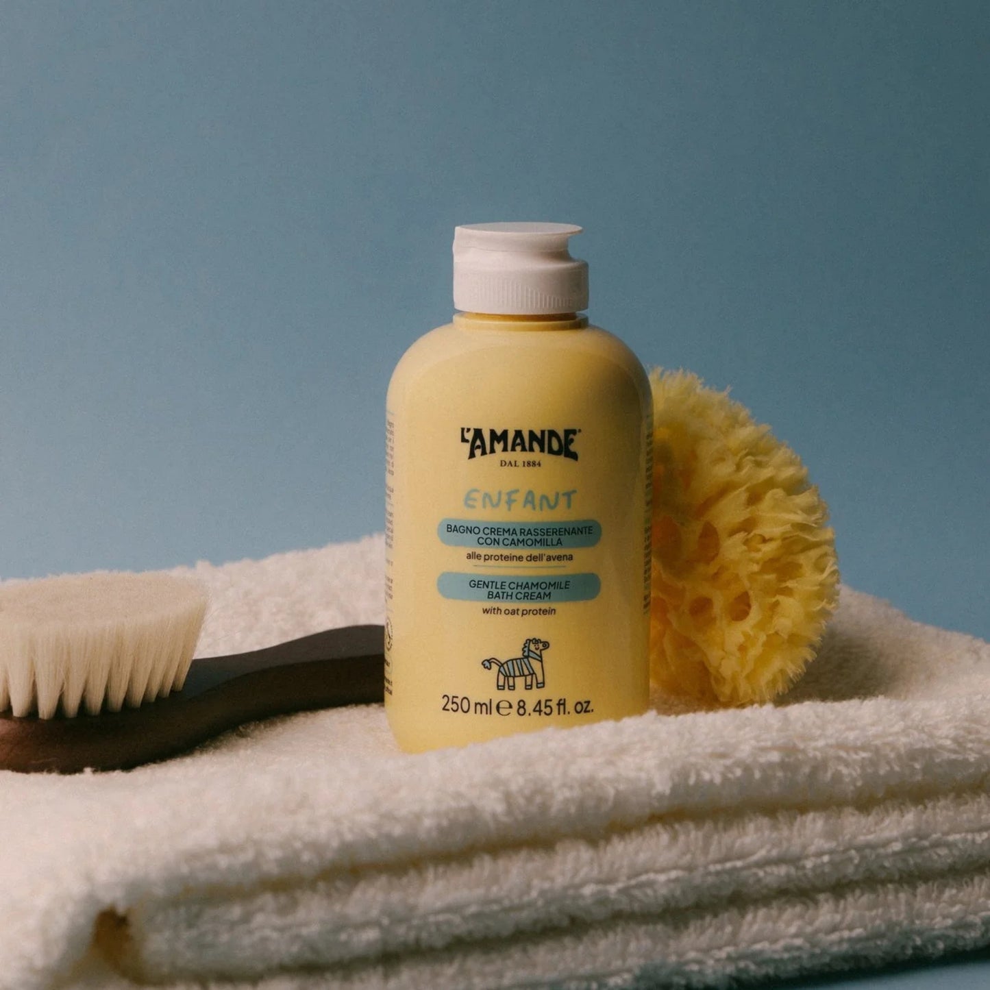 Alternate image of L'Amande Gentle Chamomile Bath Cream for Babies (250 ml)