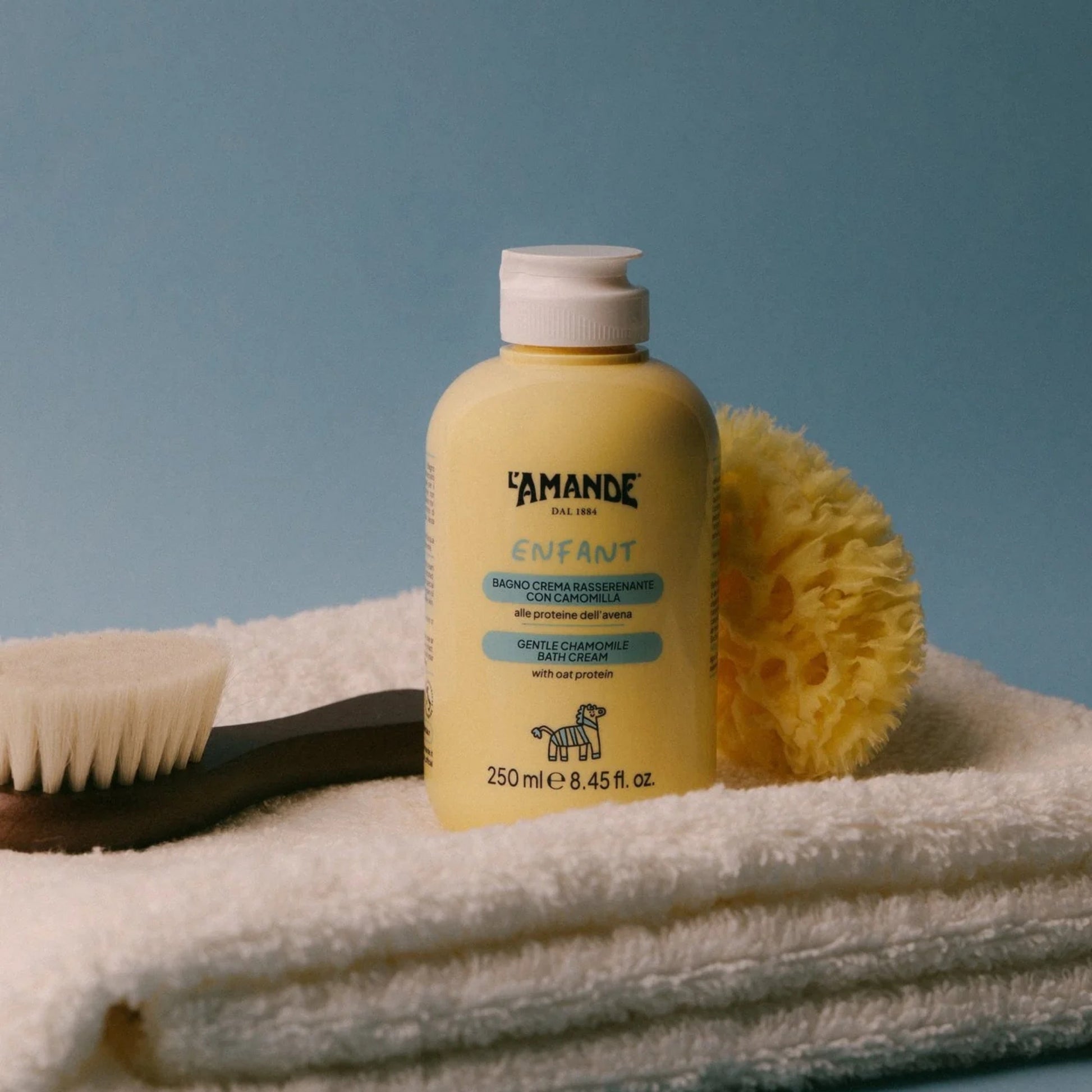 Alternate image of L'Amande Gentle Chamomile Bath Cream for Babies (250 ml)