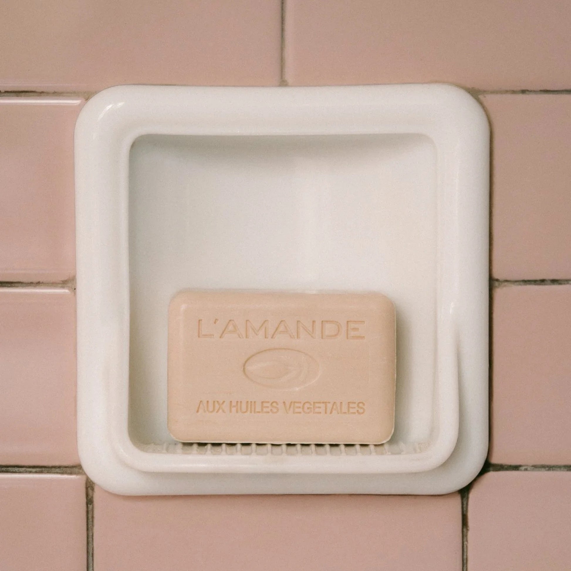 Alternate image of L'Amande Vegetable Soap Milk Bar