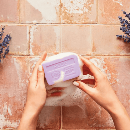 La Maison du Savon de Marseille Rose Shea Butter Soap (125 g) #10089817