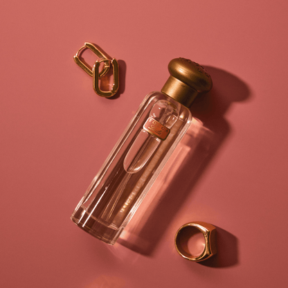 Alternate image of Tocca Cleopatra Travel Spray EDP lifestyle image 