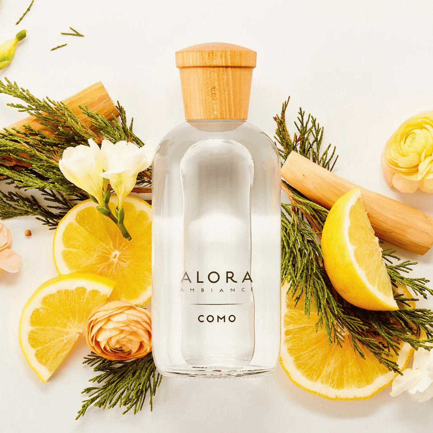 Alternate Image of Como Reed Diffuser