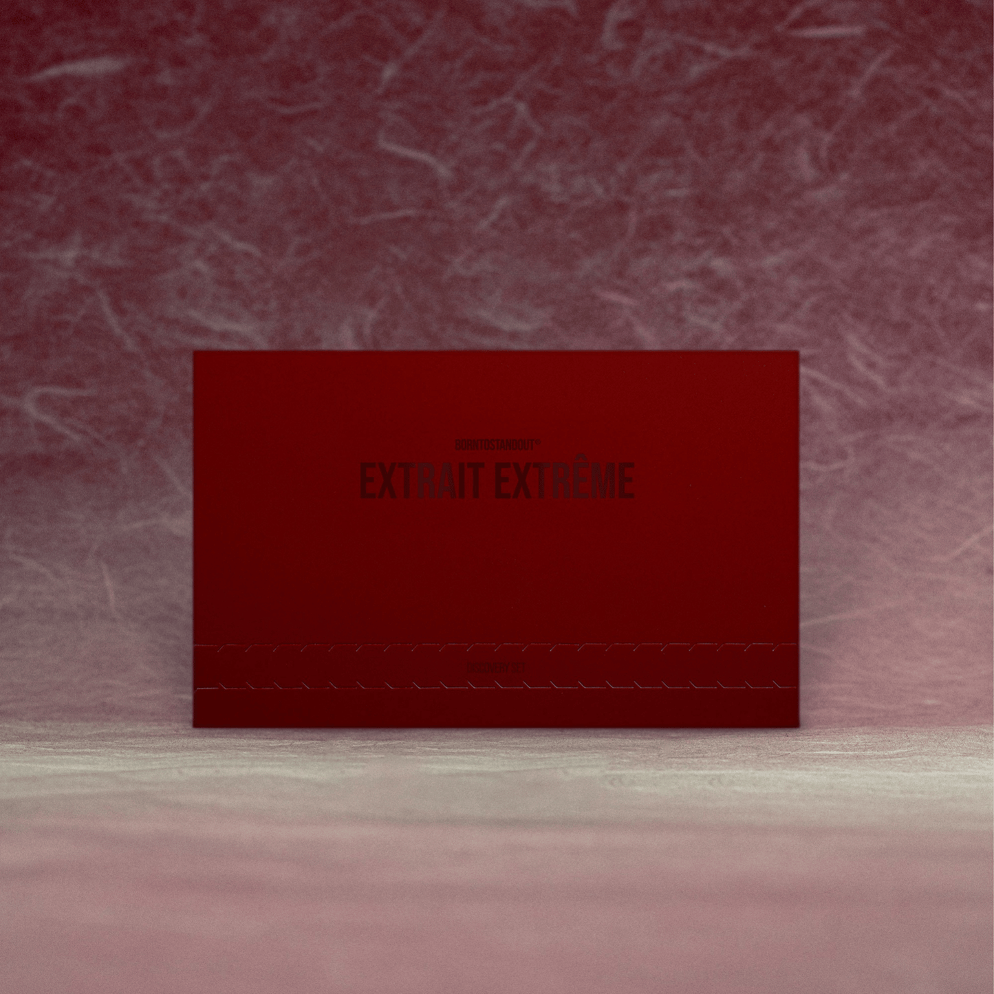 Alternate Image of Extrait Extreme Discovery Kit, dark red box