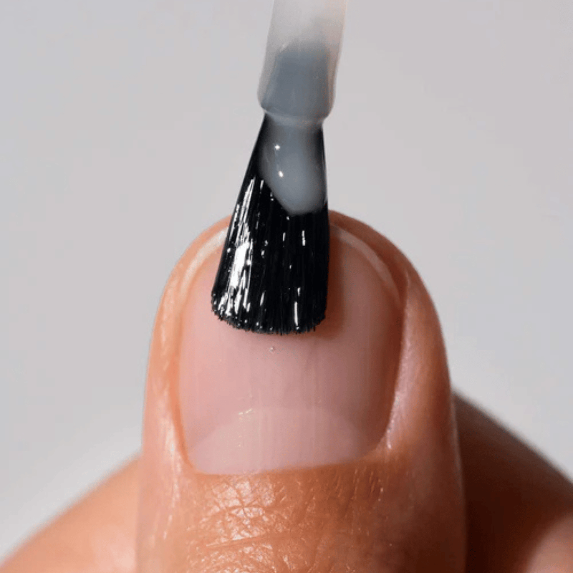 Alternate Image of Smoothing Nail Primer