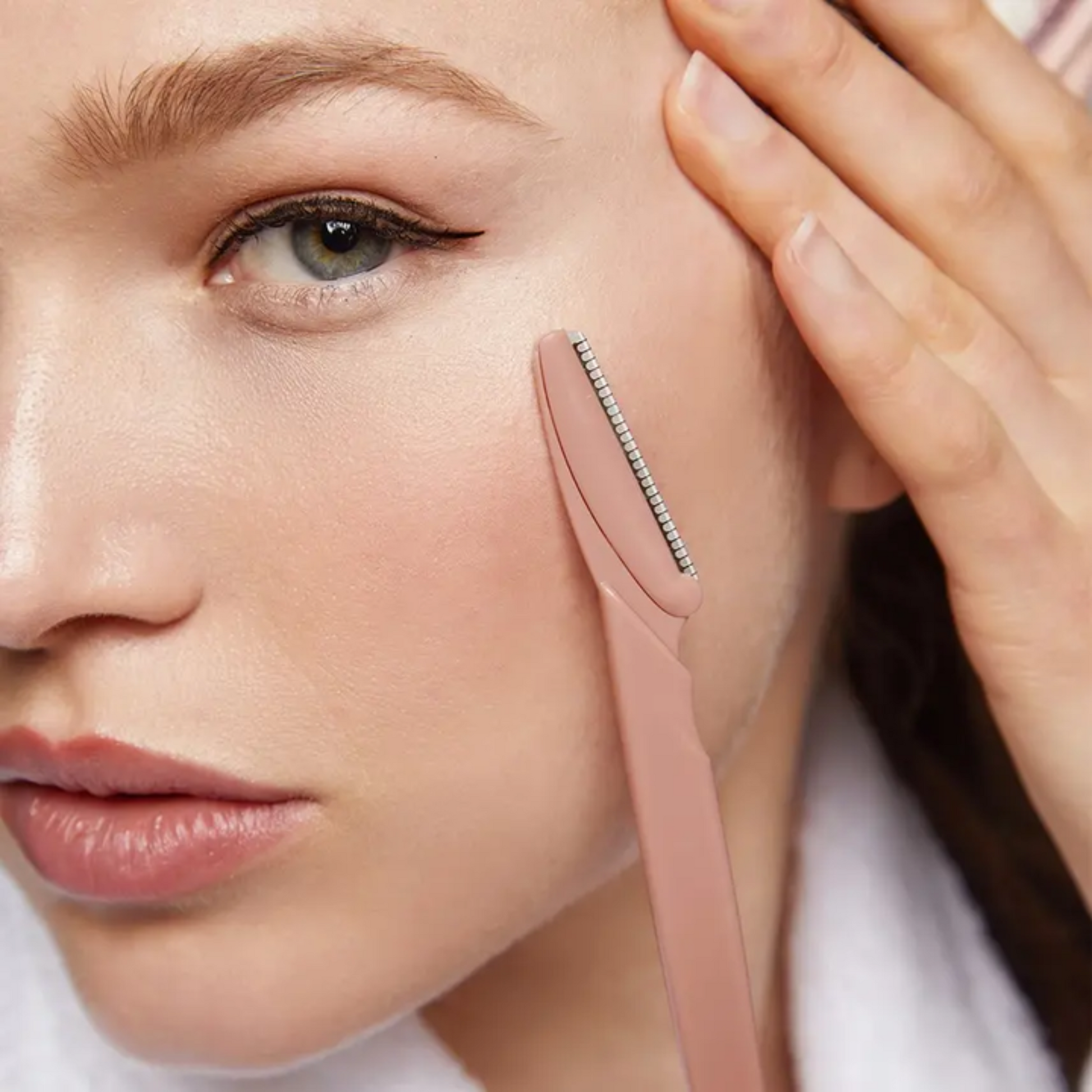 alternate image of kitsch dermaplaner