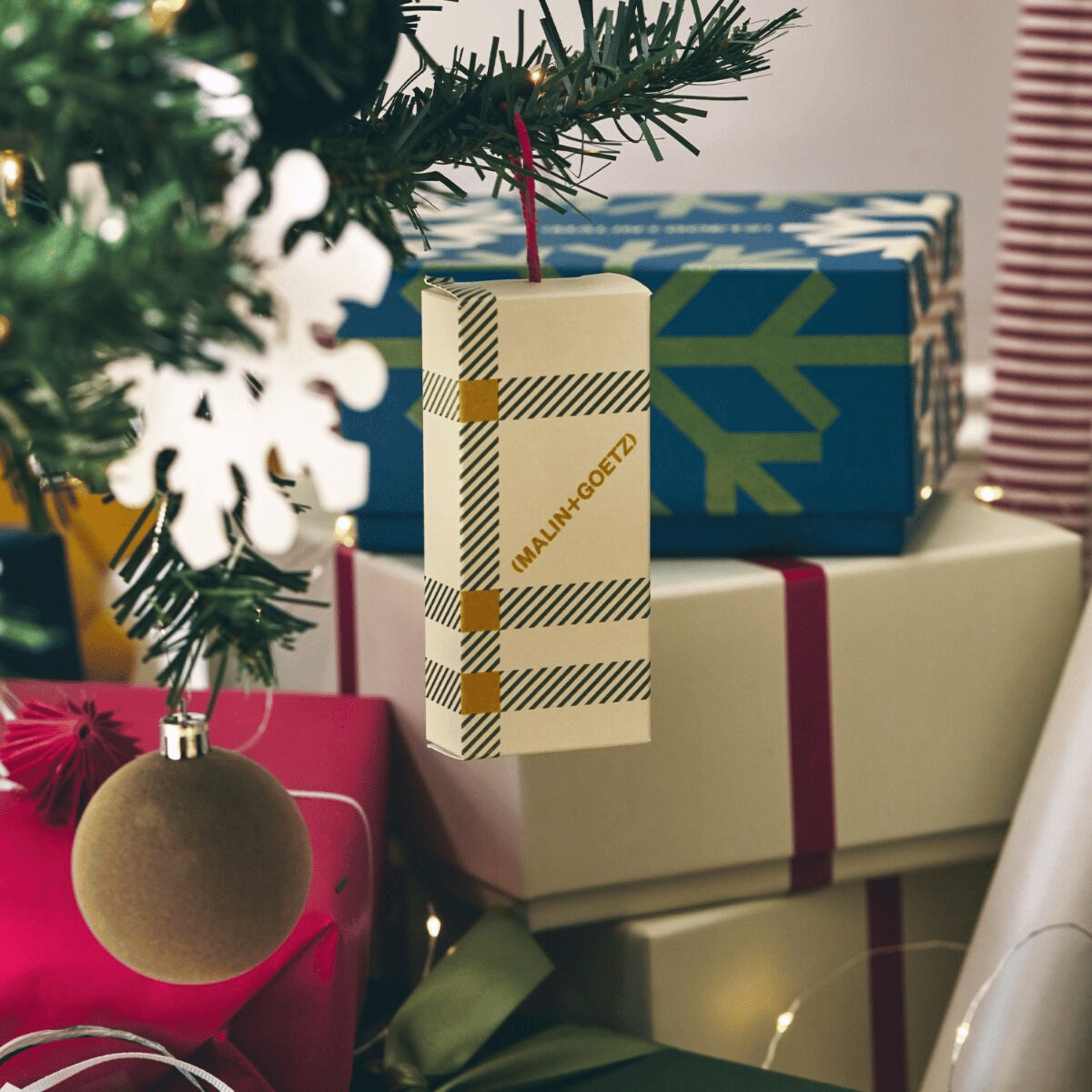 Alternate Image of In Good Hands Holiday Gift Set