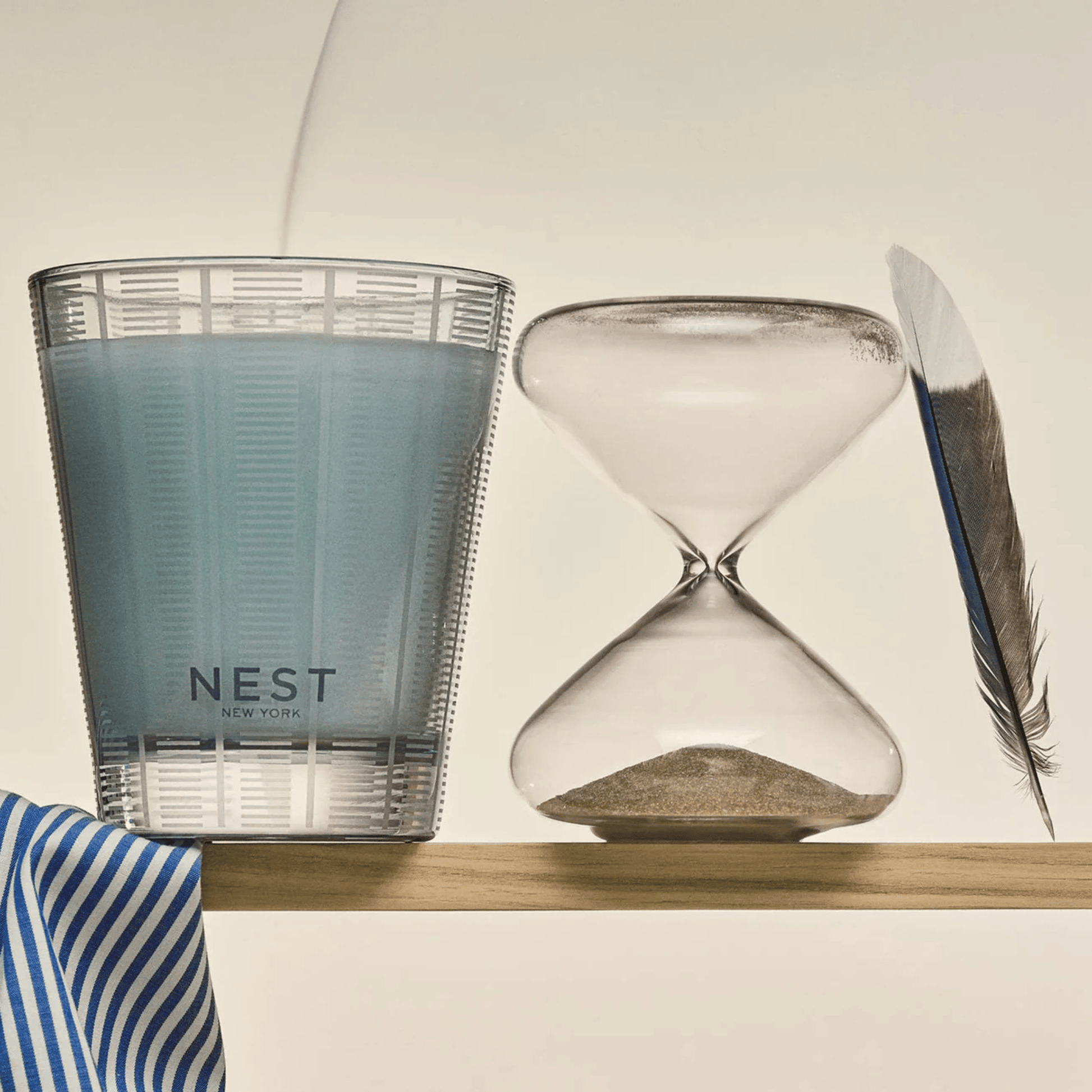 Alternate Image of Driftwood & Chamomile Classic Candle