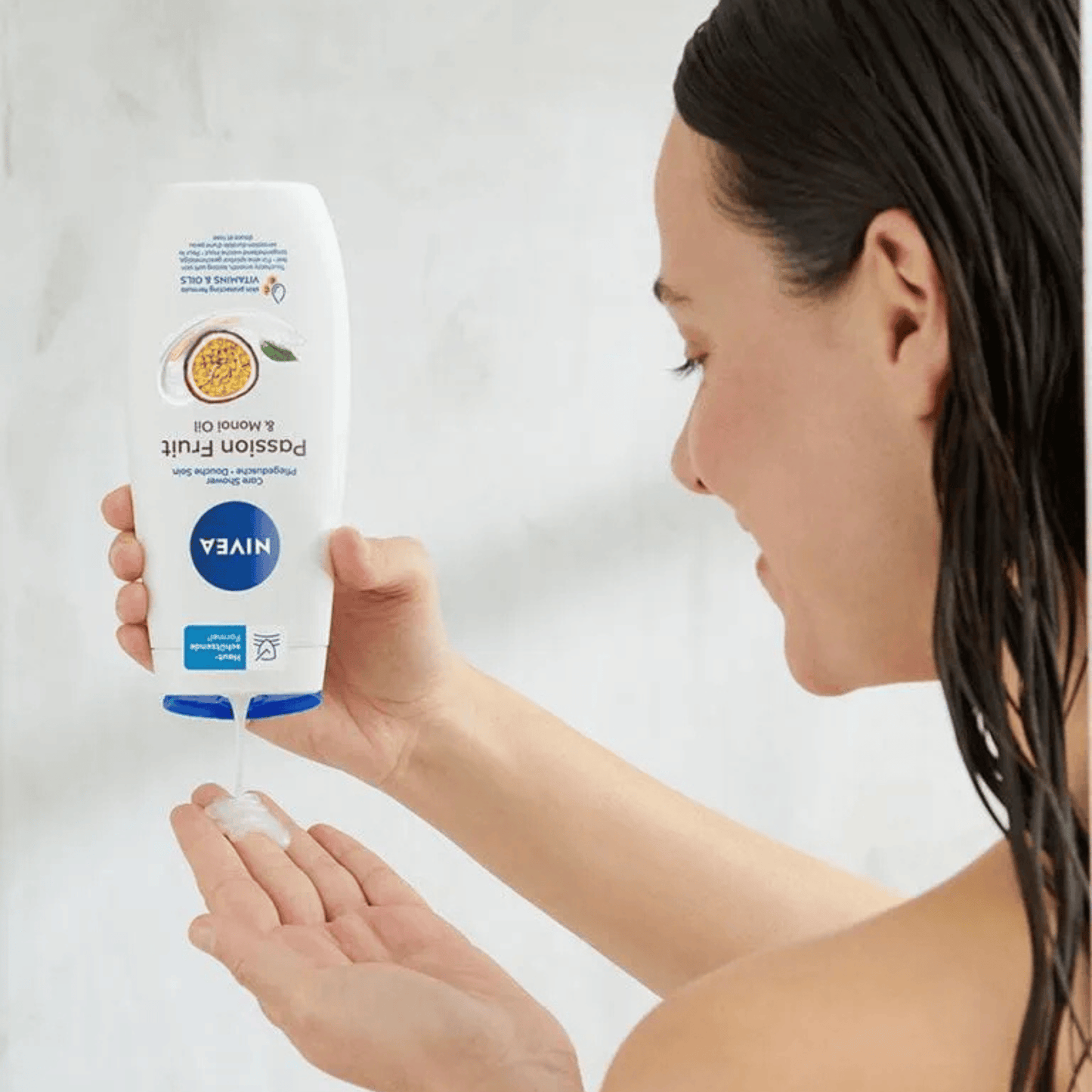 Alternate  Image of Passion Fruit & Monoi Oil Nourishing Shower Gel