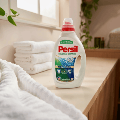 Alternate Image of Universal Gel Laundry Detergent, white detergent bottle with German writing