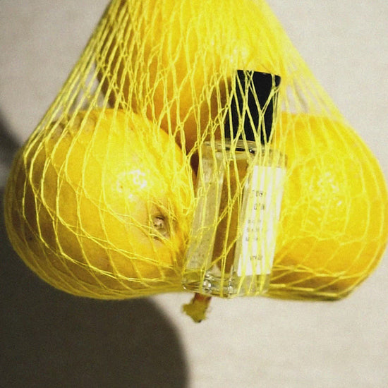 Primary Video of Versatile Paris Squeeze the Lemon Eau de Parfum (15 ml)