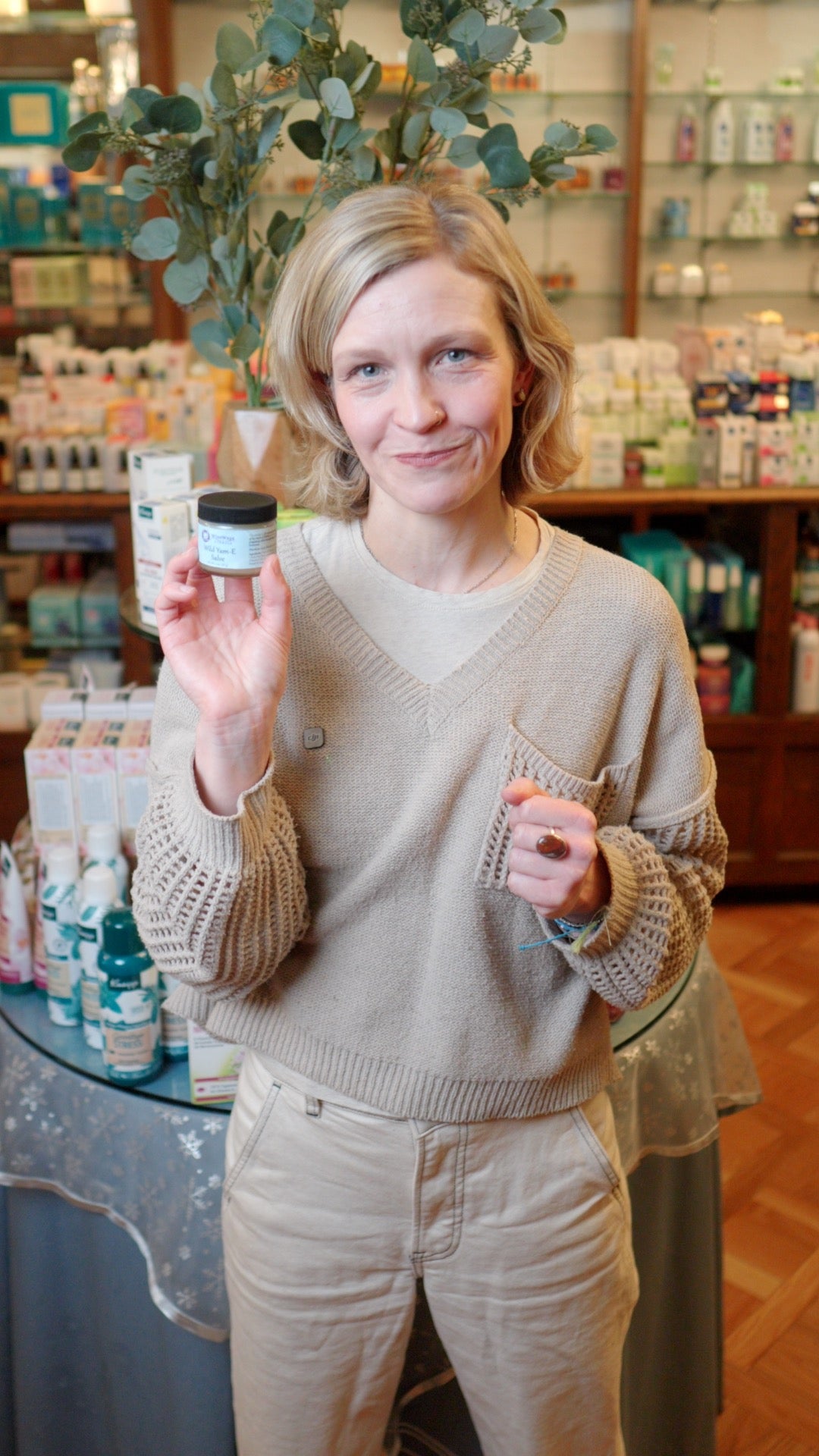 Alternate Video of Wild Yam-E salve, product description