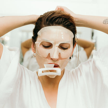 Alternate image of radford FIX Hydrogel Barrier Repair Face Mask model wearing it 