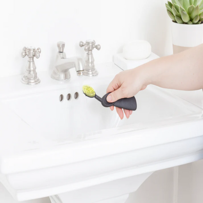 alternate image of radius right hand flex toothbrush