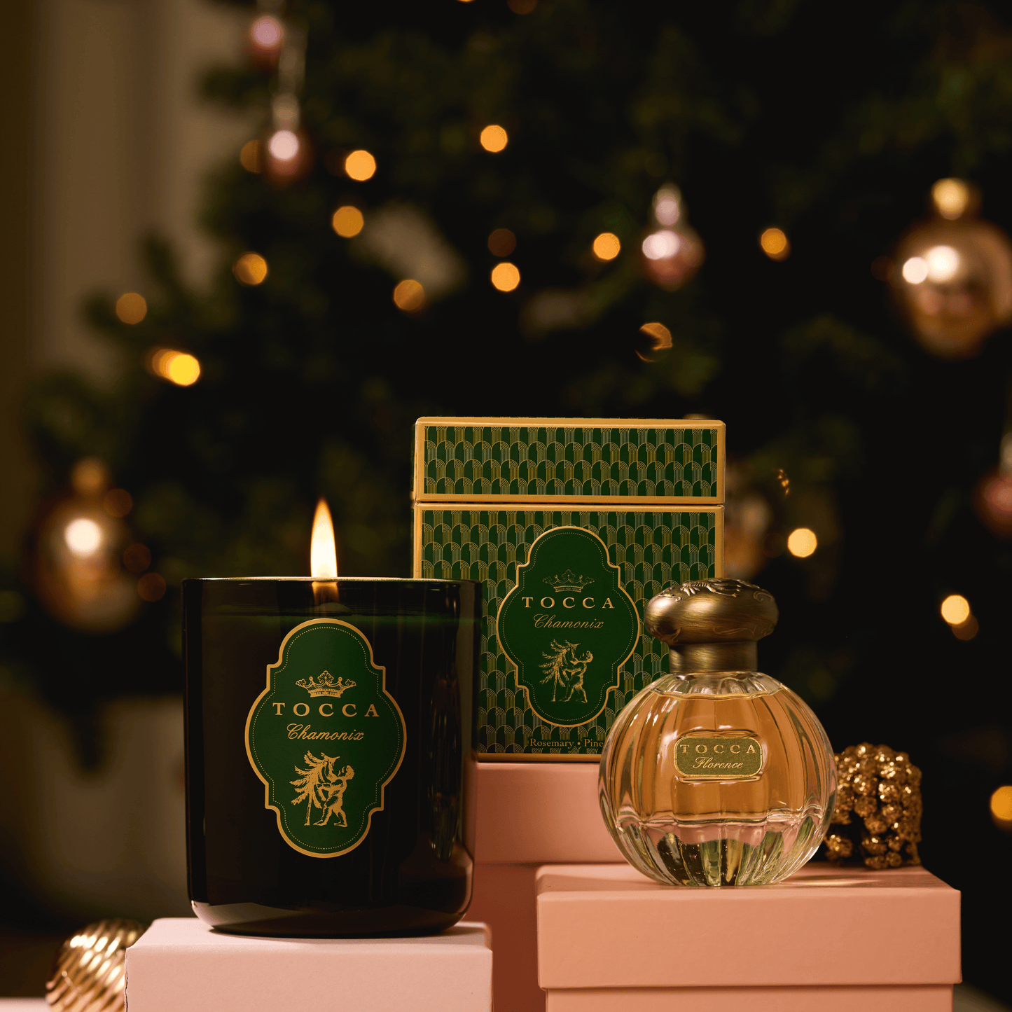 Alternate Image of Chamonix Green Glass Candle