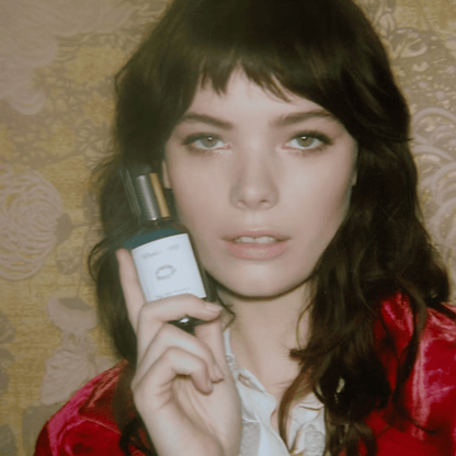 Alternate  Image of Whisky, 1969 EDP, perfume bottle with model