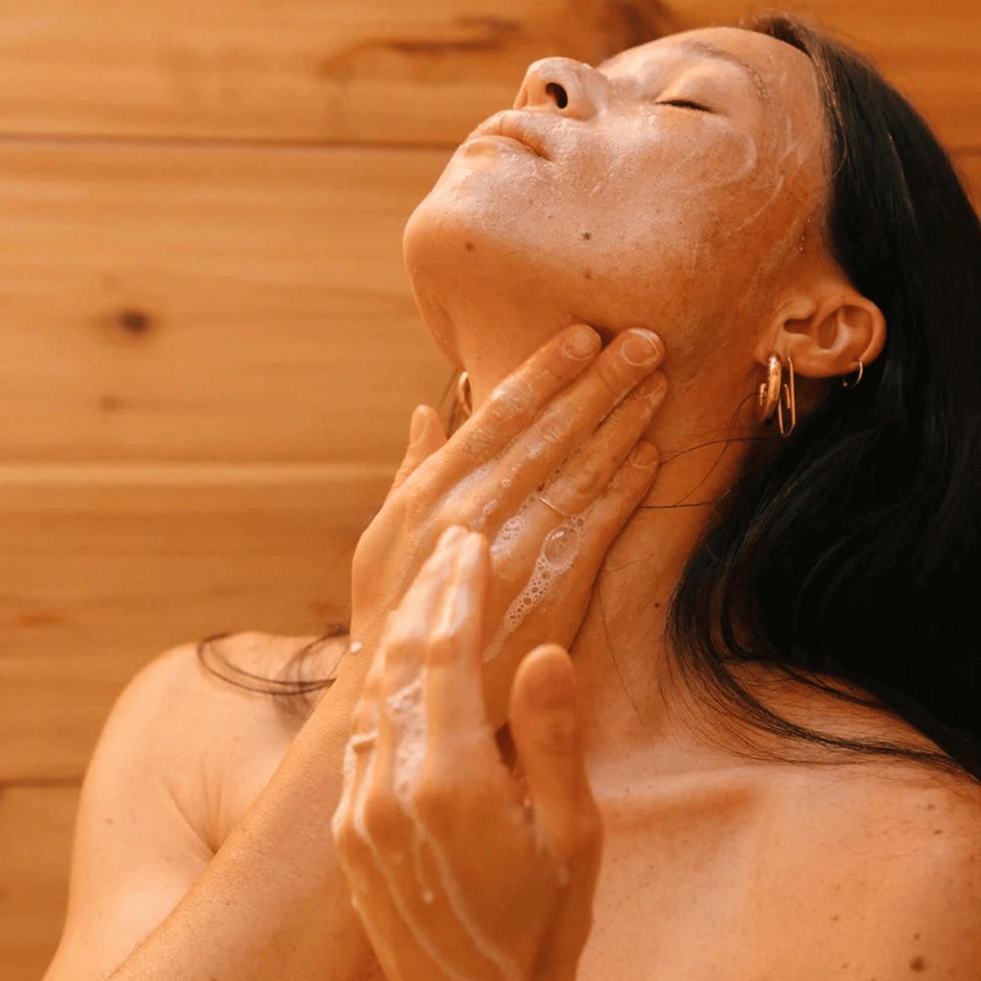 Alternate Image of Olive & Lotus Exfoliant