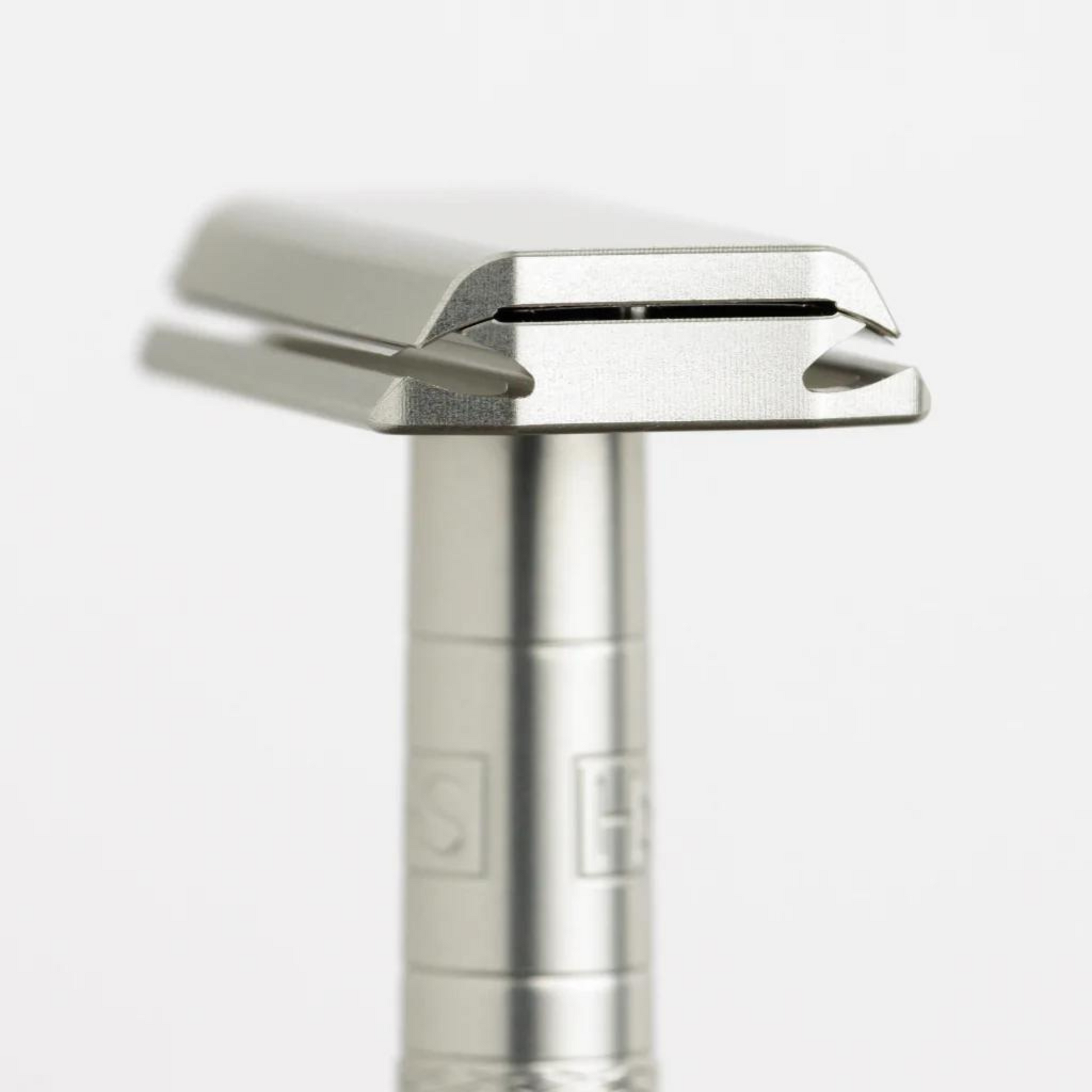 Henson Shaving Aircraft Aluminum Razor (AL13-MILD) – Smallflower Henson Shaving Aircraft Aluminum Razor (AL13-MILD) – Smallflower